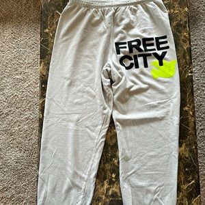 FreeCity sweatpants